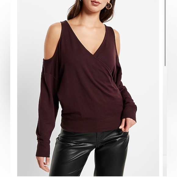 Express cold shoulder top - Picture 4 of 4